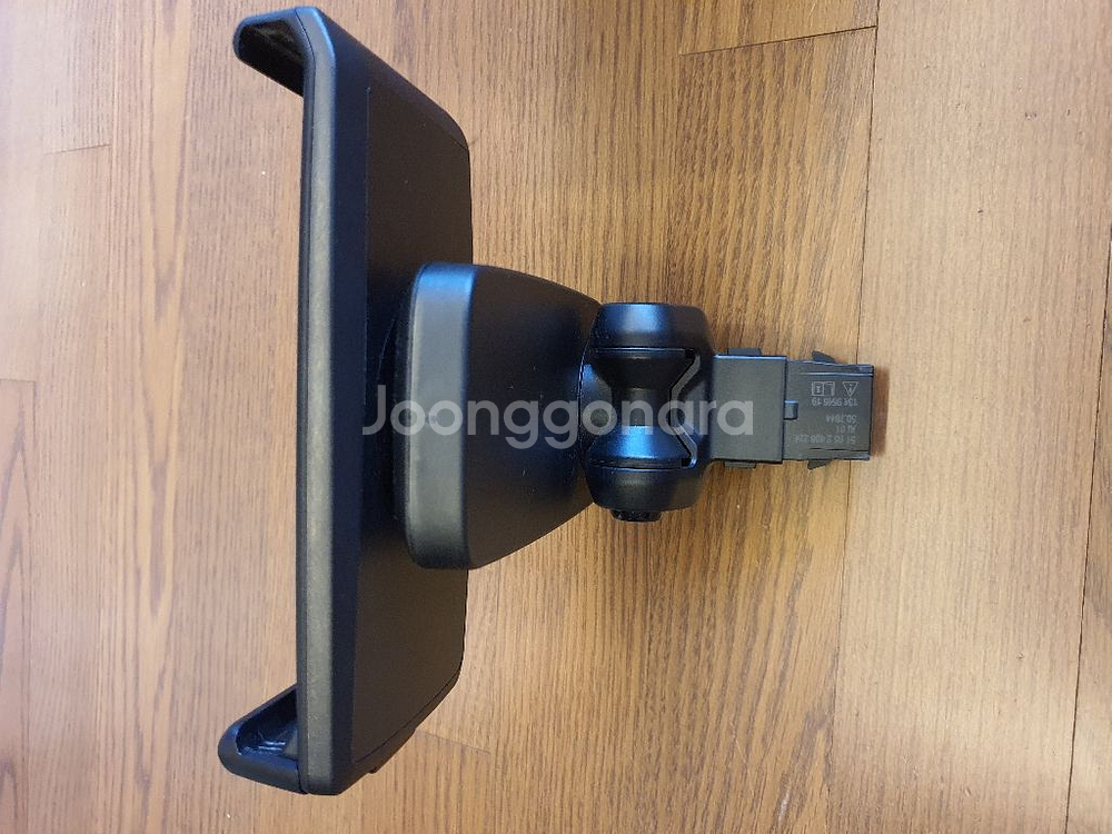 BMW 정품 테블릿 거치대(부품 3개)--3