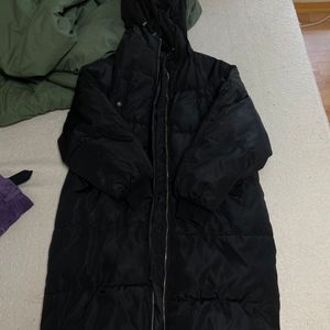 검은색 롱패딩 여자 프리사이즈 무료나눔합니다. 자크고장