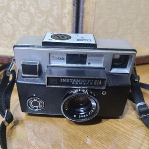 Kodak INSTAMATIC 814 카메라