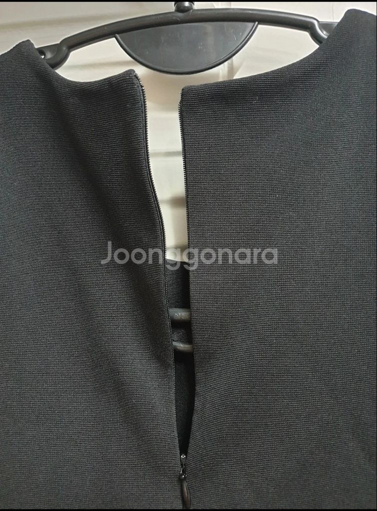 새제품)어깨 미러볼?민소매 블랙 원피스--3