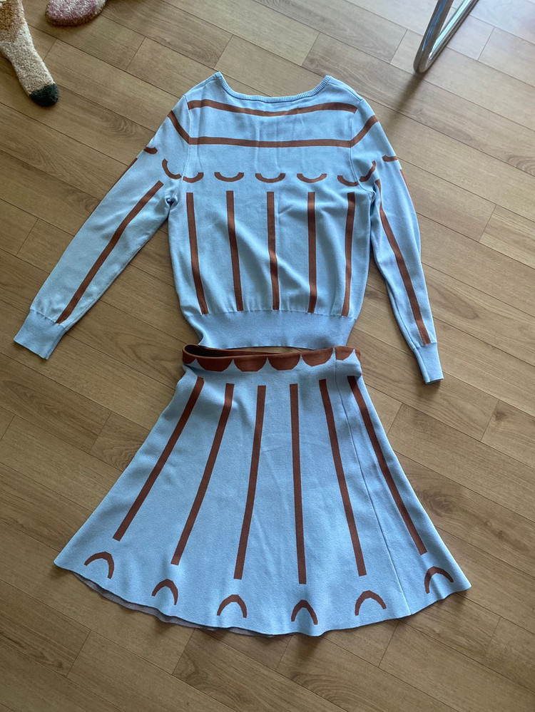 Chiu-Shui 라이트 블루 니트 플레어 투피스 M--0