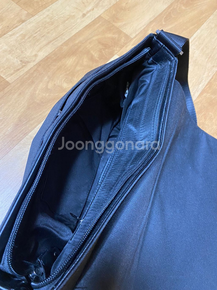 허시파피 남자 메신져백--2