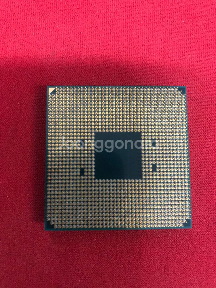 amd 라이젠 5800x3d 개봉팝니다.--2