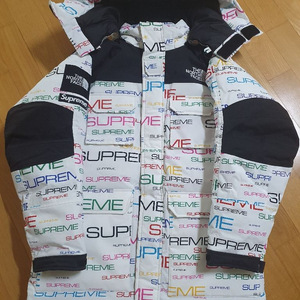21FW 슈프림 노스페이스 콜드웍스 화이트 M