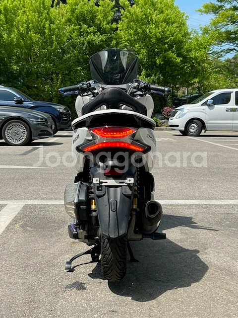 혼다 19년식 pcx 판매합니다--5
