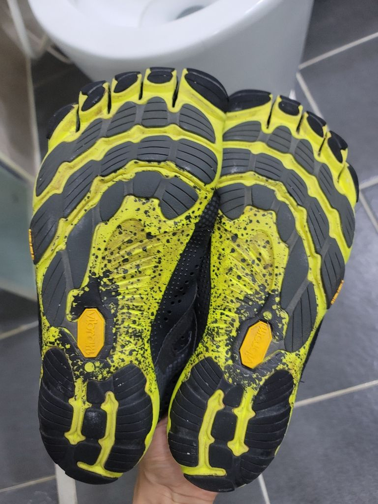 비브람 파이브핑거스 V run 40 size 이미지