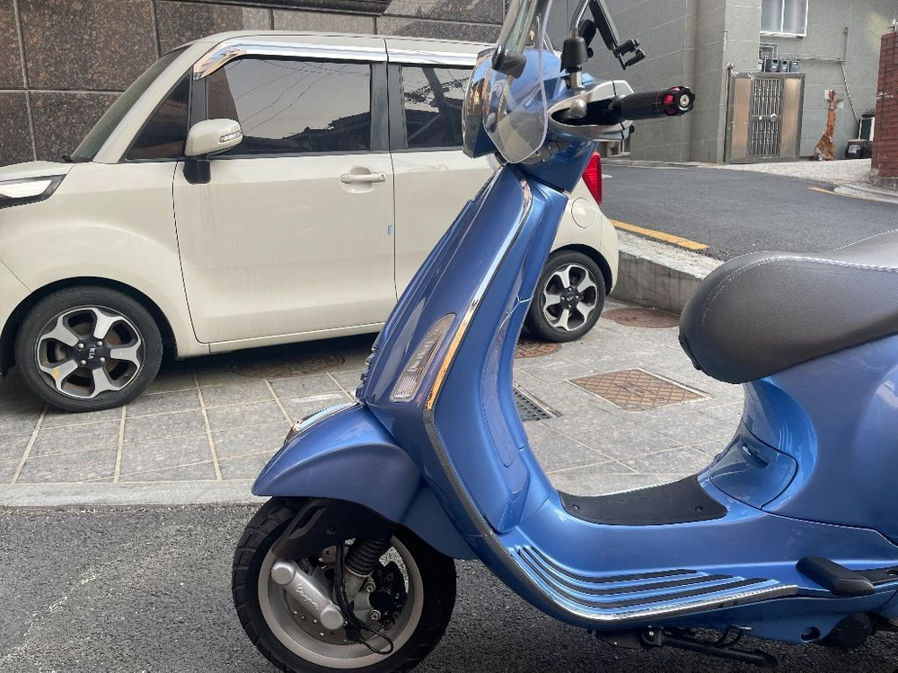 서울) 베스파 프리마베라125 하늘색 15년형 2015--1