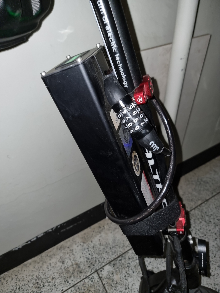 듀얼트론이글+15ah 주행용 보조배터리로 슈퍼살롱 구함 | 중고나라 - 안심되는 중고거래