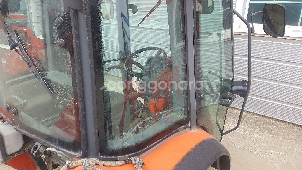 대동 LX60 트랙터 트랙트 트렉트 캐빈엔진카바 팝니다--3