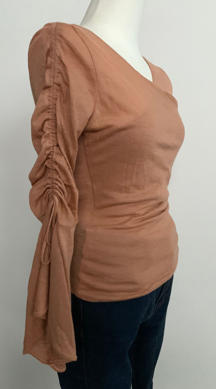 런드리LAUNDRY 티 xs사이즈--1