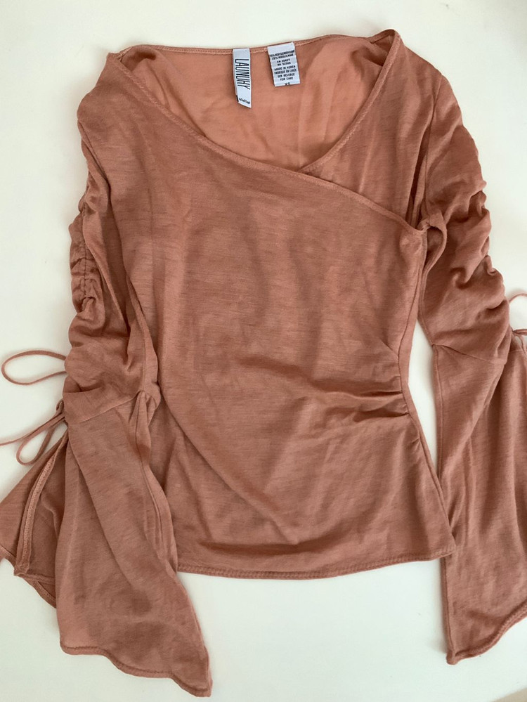 런드리LAUNDRY 티 xs사이즈--4