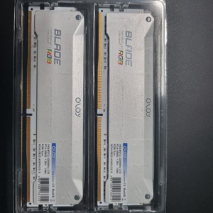 oloy ddr4 16g(8×2) 3200 cl14