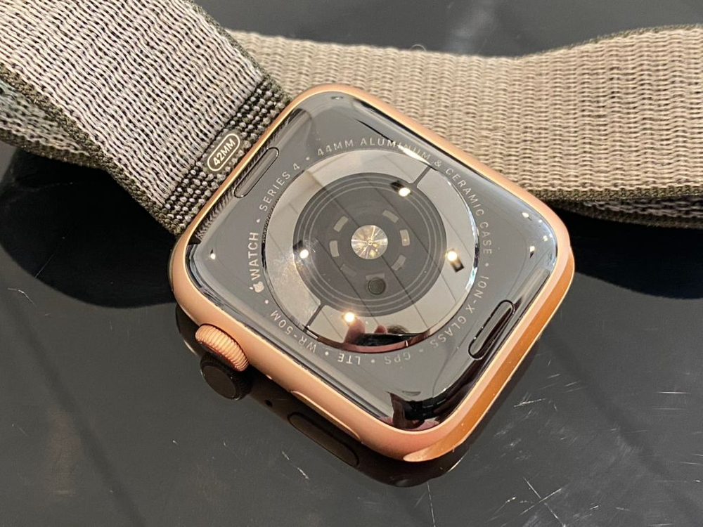 애플워치4 44mm 셀룰러--2