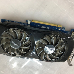 기가바이트 gtx560ti