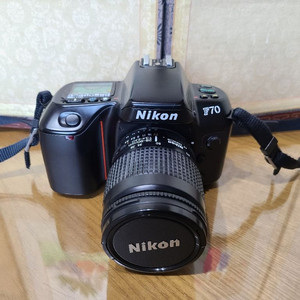Nikon F70 자동필름카메라
