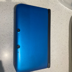 닌텐도 3DSXL (블루색상) 판매합니다 칩13종포함