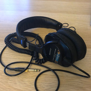 Sony MDR-7506 헤드폰 팝니다