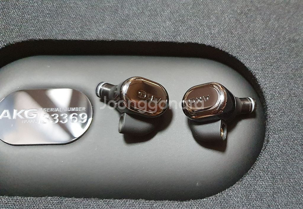 AKG N5005--3