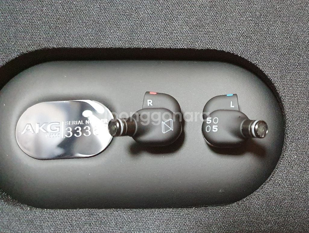 AKG N5005--4