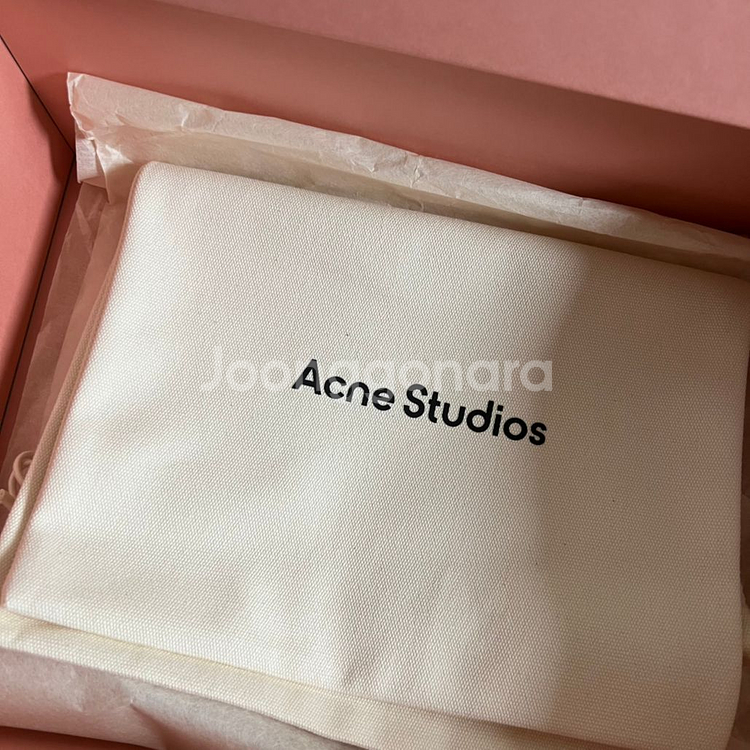 아크네스튜디오 맨하탄 36--4