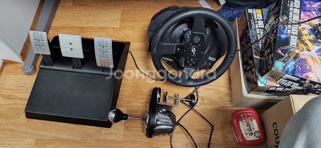 트러스트마스터 T300RS GT 에디션 TH8A 쉬프터--3