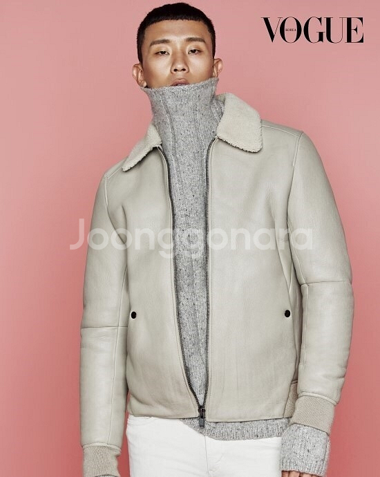 띠어리 무스탕 판매합니다 사이즈s--0