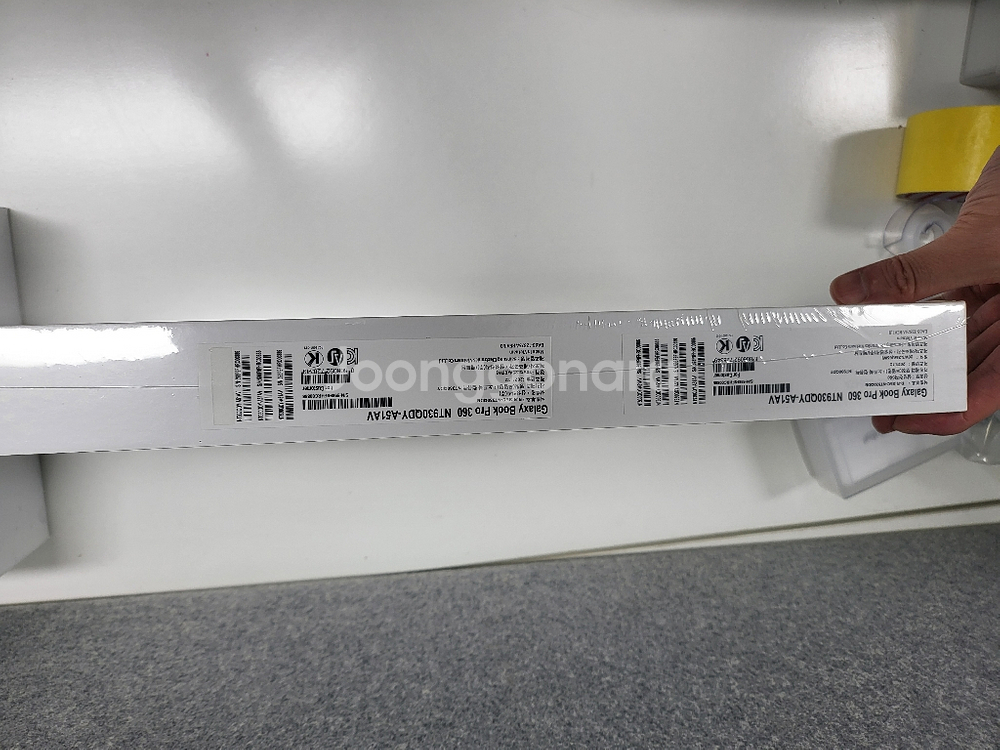 NT930QDY-A51AV 미개봉 팝니다.--1