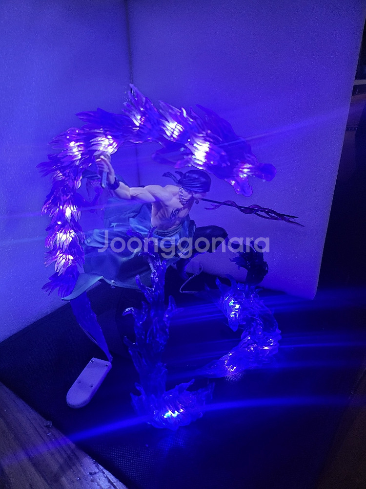 (정품/디오라마/led)불꽃조로 원피스피규어--4