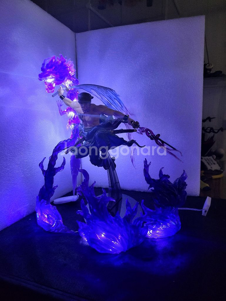 (정품/디오라마/led)불꽃조로 원피스피규어--1