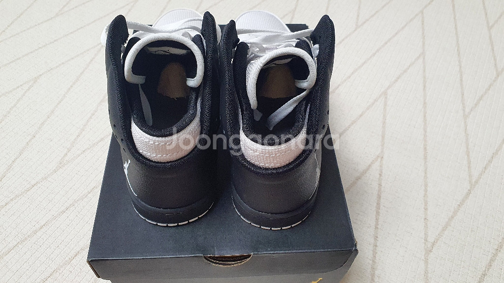 조던1플라이트4 검흰팝니다--4