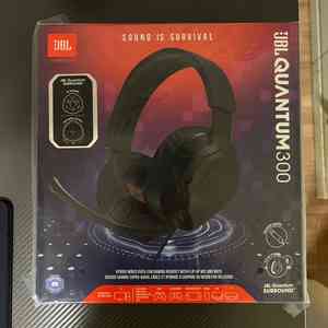 JBL 퀀텀 300 헤드셋 미개봉 판매합니다.