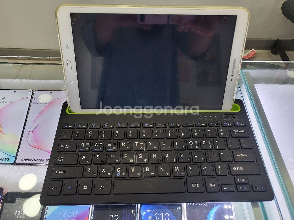 테블릿 SM-T580--0