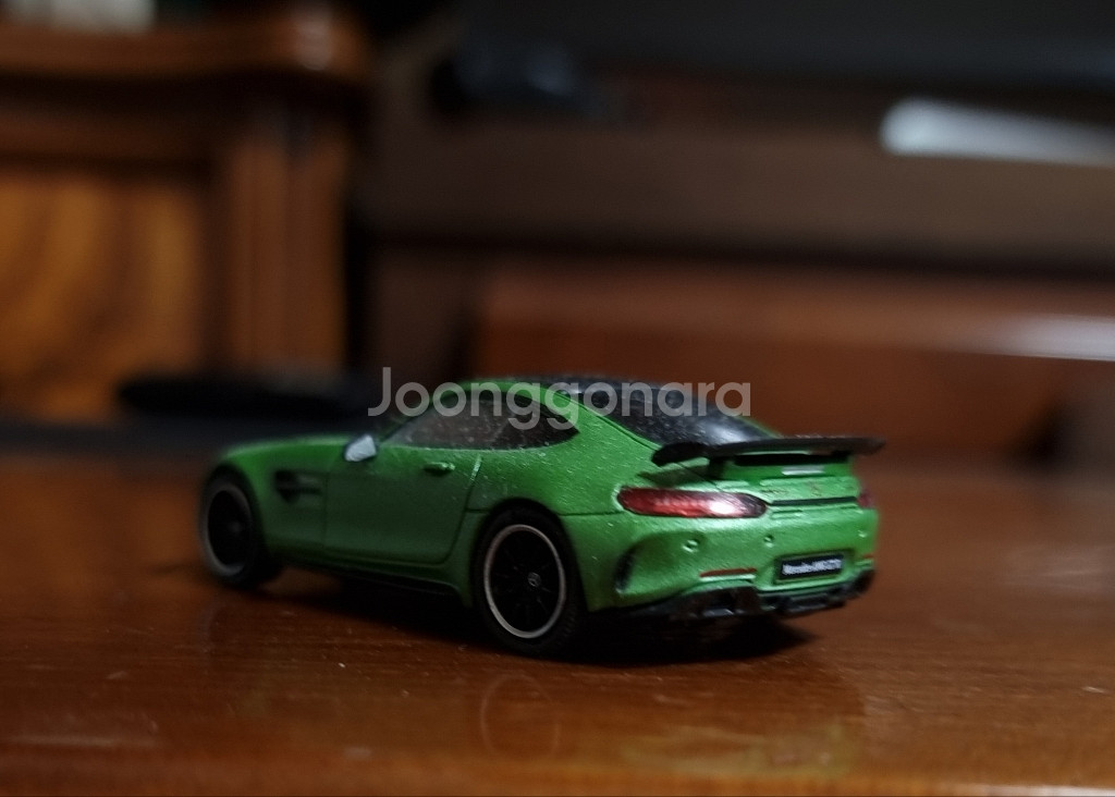 타막웍스 64스케일 AMG GTR 그린 미니카--5