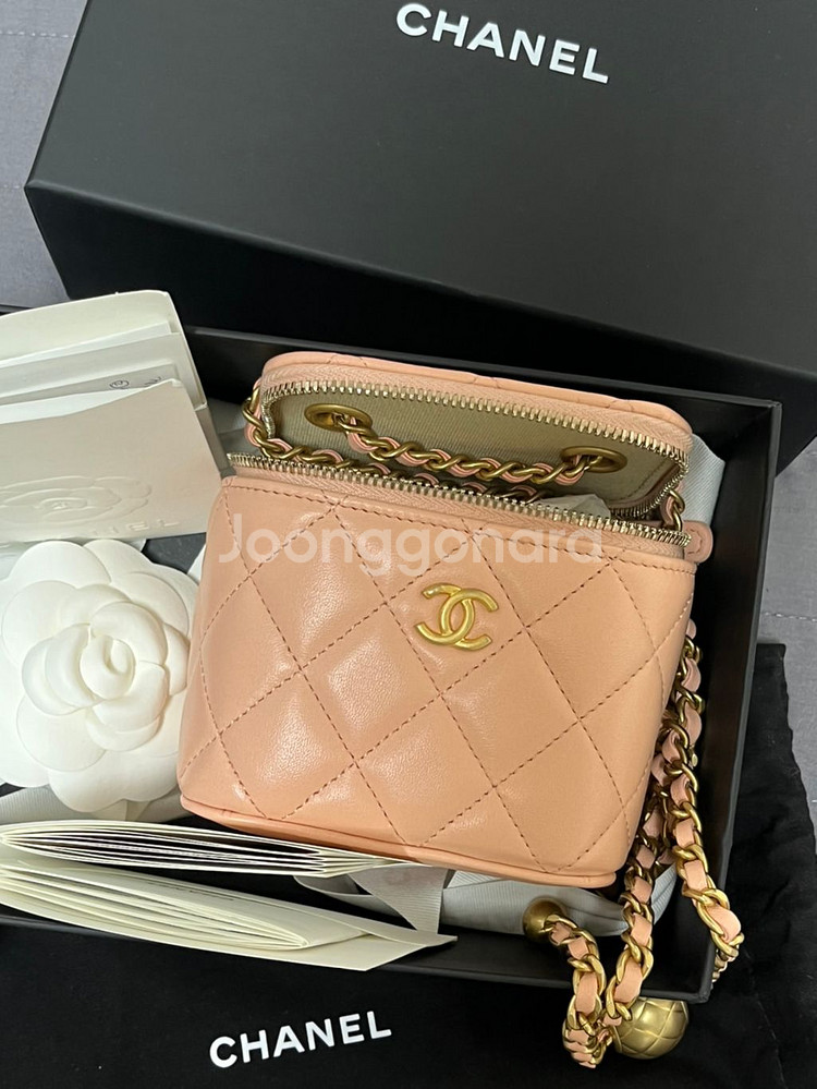 샤넬 골드볼 베니티--1