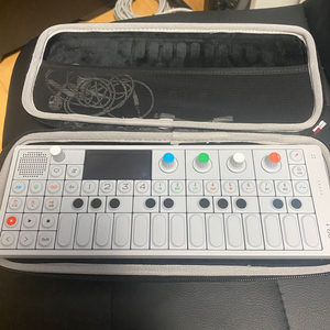 teenage engineering op-1 판매합니다