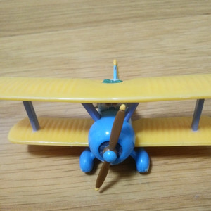 디즈니 비행기