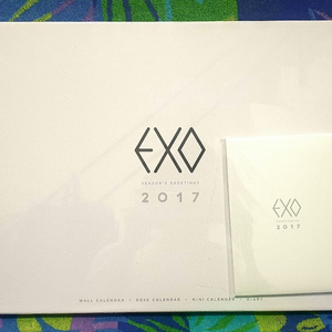 EXO 2017 SEASON'S GREETINGS