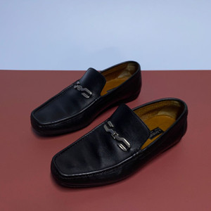 아테스토니 블랙라벨 로퍼 5 1/2 255정도