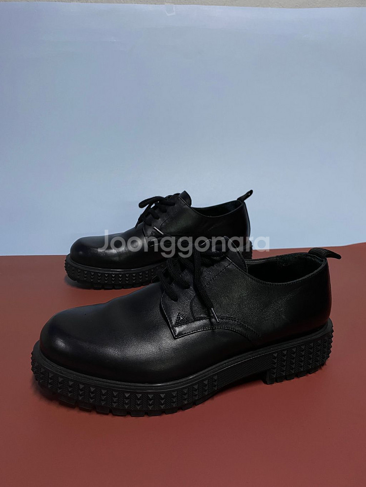 발렌티노 락스터드 더비슈즈 41 1/2--2