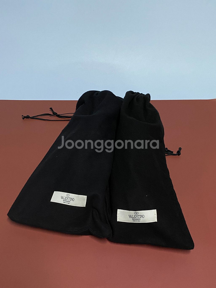 발렌티노 락스터드 더비슈즈 41 1/2--9