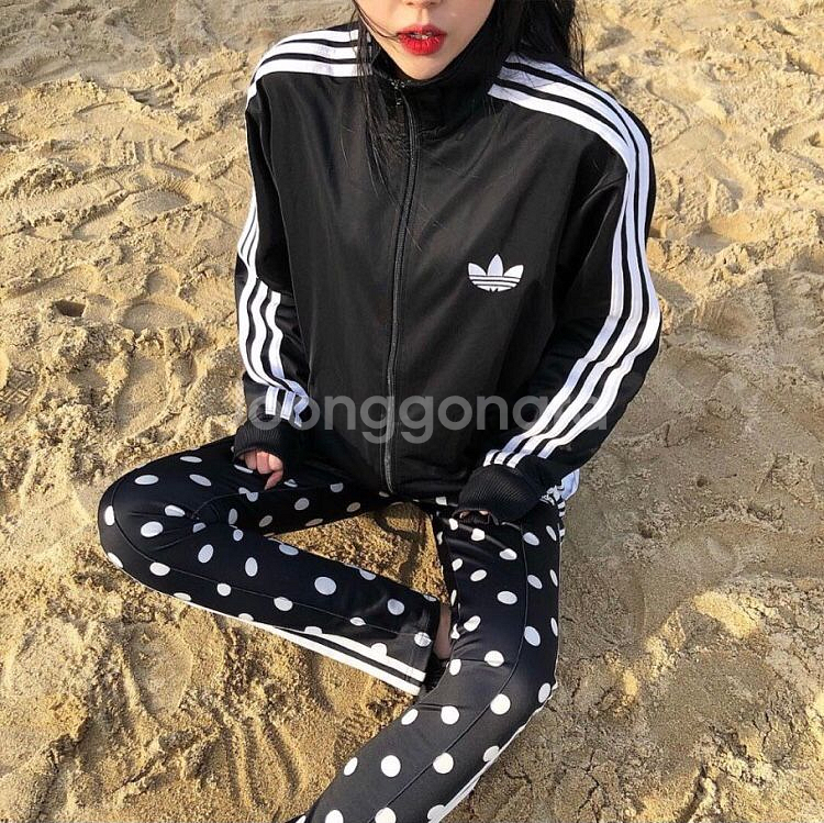 아디다스 트랙탑--1