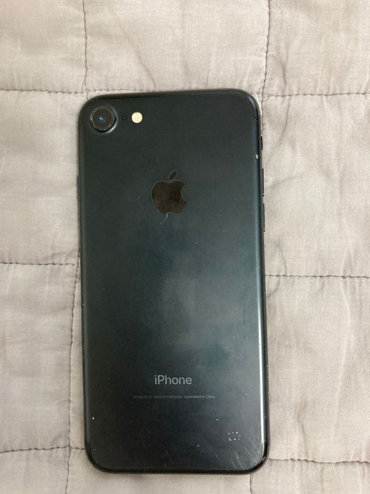 아이폰7 128기가--1