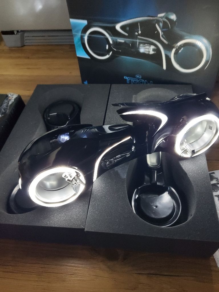 핫토이 트론레거시 바이크 합본 | 중고나라 - 안심되는 중고거래