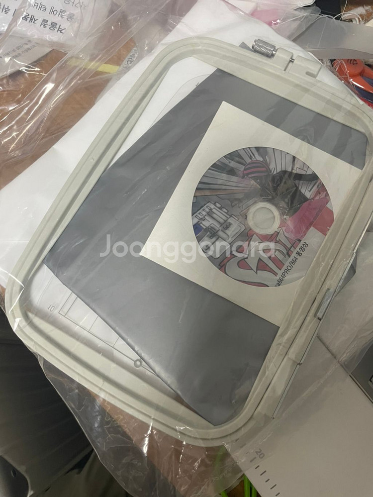 미싱스토리 오로라 재봉틀+ 자수키트--1