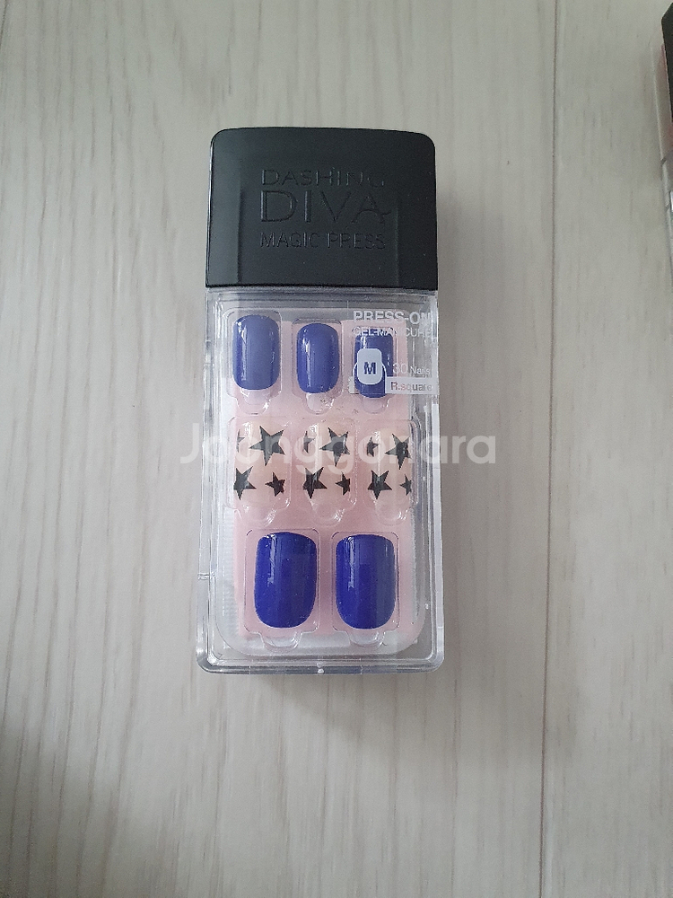 데싱디바 붙이는 젤네일 | 네일케어 | 중고나라 데싱디바 붙이는 젤네일 | 네일케어 | 중고나라