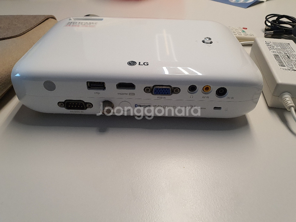 엘지 빔프로젝터 PW1000--1