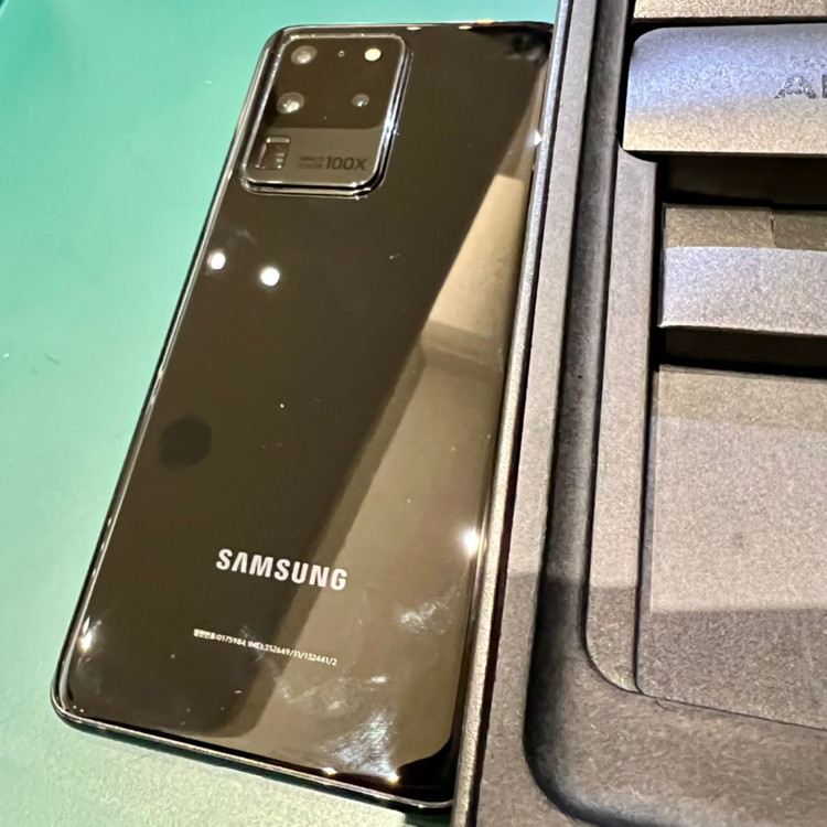 갤럭시 S20 울트라 256GB 블랙 급판매--1