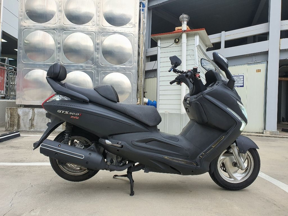 sym 보이져300 오토바이 스쿠터 보이저 이미지