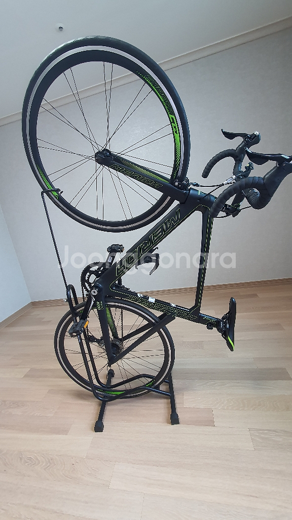 2017 메리다 리엑토 4000 블랙 그린