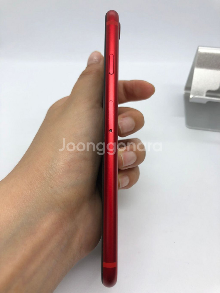 B급 아이폰SE2 64GB 레드 19.9만원[01788--6